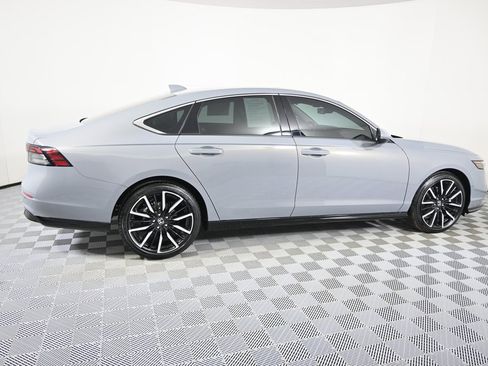 Used 2025 Honda Accord Touring image 7
