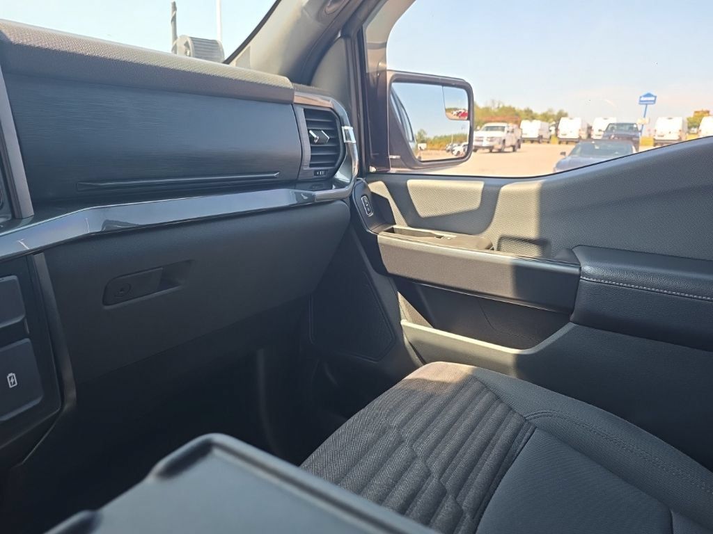 Used 2021 Ford F150 XL w/ STX Appearance Package AWD/4WD image 19