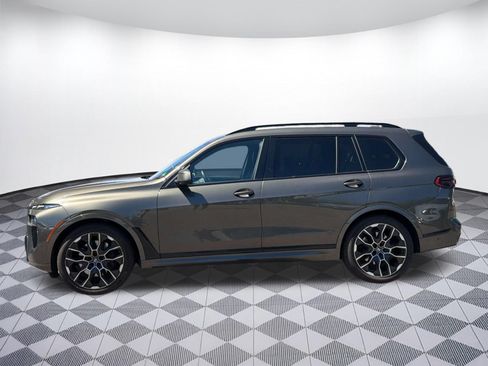 Certified 2024 BMW X7 xDrive40i w/ M Sport Package AWD/4WD image 2
