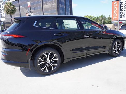 New 2026 Toyota Crown Signia AWD/4WD image 4