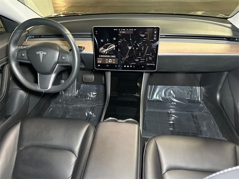 Used 2018 Tesla Model 3 Long Range image 14