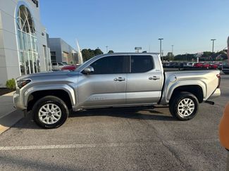 Used 2024 Toyota Tacoma SR5 w/ SR5 Upgrade Package AWD/4WD 360° Tour