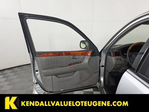 Used 2005 Lexus LS 430 RWD image 19