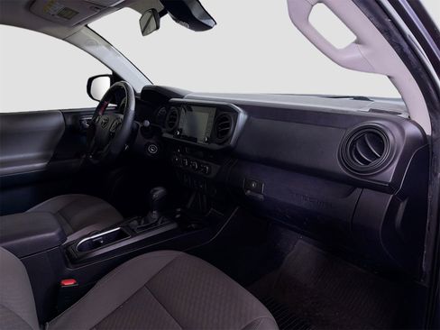 Used 2022 Toyota Tacoma SR image 28