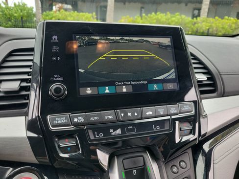 Used 2018 Honda Odyssey Elite image 24