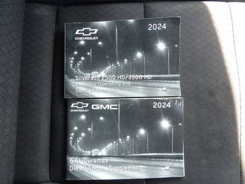 Used 2024 Chevrolet Silverado 2500 LT w/ Convenience Package image 45