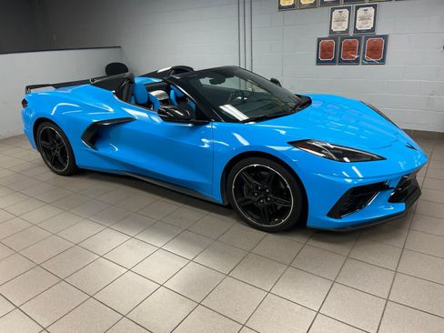 Used 2021 Chevrolet Corvette Stingray Premium Conv w/ Z51 Performance Package RWD image 28
