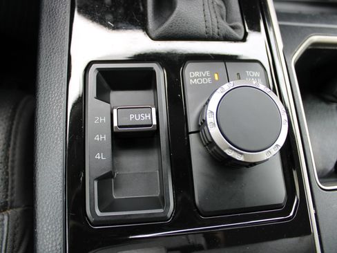 Used 2022 Toyota Tundra SR5 w/ SR5 Premium Package AWD/4WD image 21