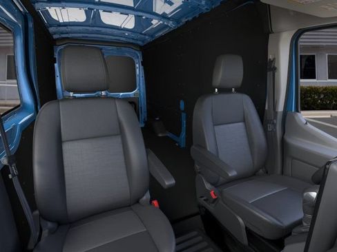New 2026 Ford Transit 250 148 Medium Roof w/ Load Area Protection Package RWD image 10