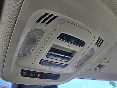 Used 2021 Buick Envision Avenir w/ Technology Package II image 34