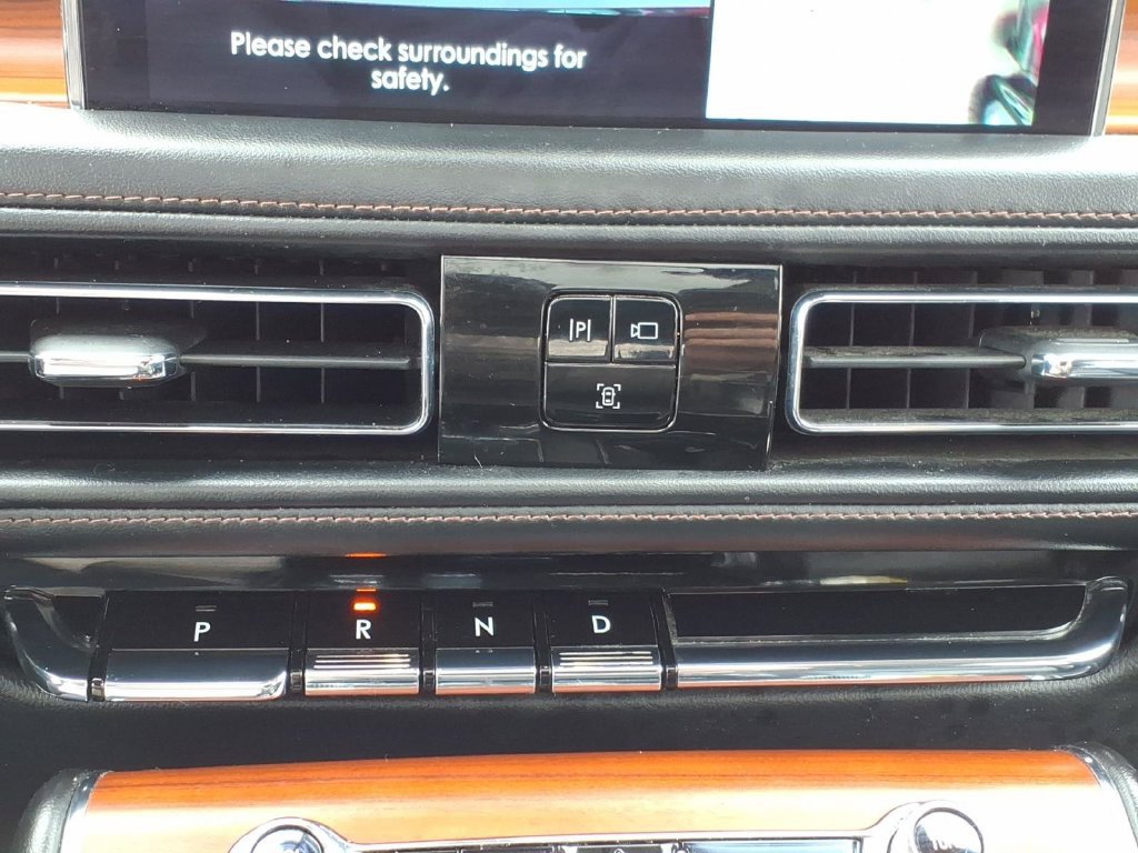 Used 2020 Lincoln Aviator Reserve w/ Equipment Group 201A AWD/4WD image 19