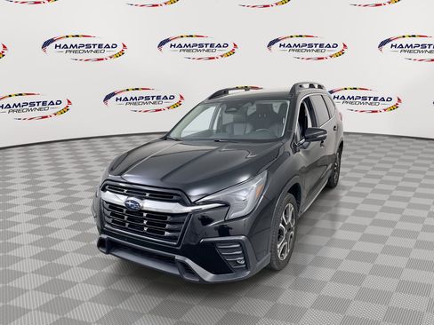 Used 2023 Subaru Ascent Limited AWD/4WD image 1