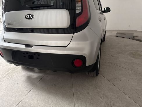 Used 2019 Kia Soul image 29