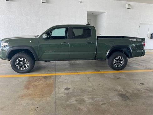 Used 2021 Toyota Tacoma TRD Off-Road w/ TRD Premium Off Road Package AWD/4WD image 1