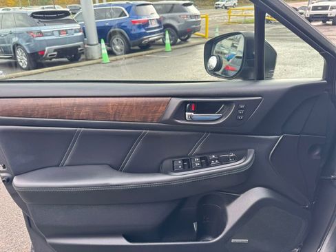 Used 2018 Subaru Outback 2.5i Limited image 15
