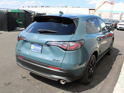 New 2026 Honda HR-V Sport image 12