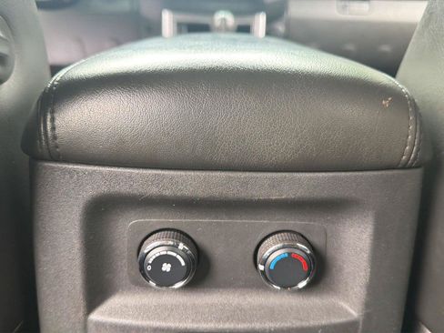 Used 2011 Nissan Pathfinder Silver AWD/4WD image 24