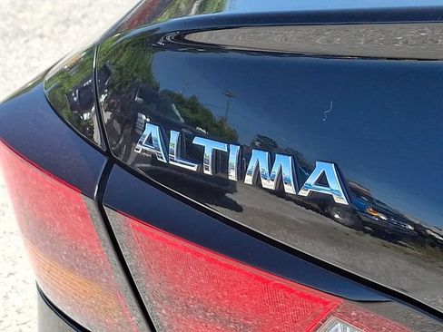 Used 2022 Nissan Altima 2.5 S FWD image 31