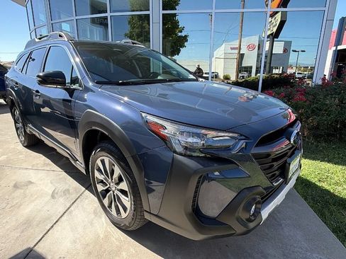Used 2025 Subaru Outback Limited XT AWD/4WD image 2