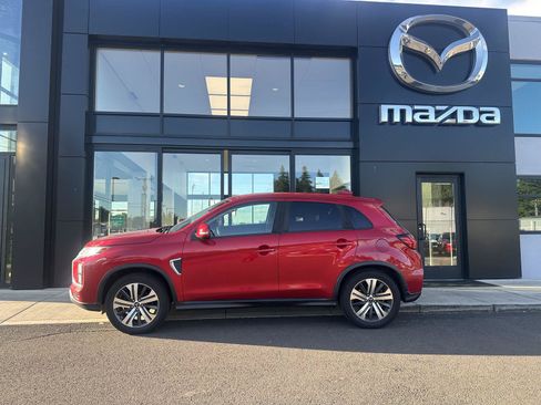Used 2020 Mitsubishi Outlander Sport SE AWD/4WD image 7