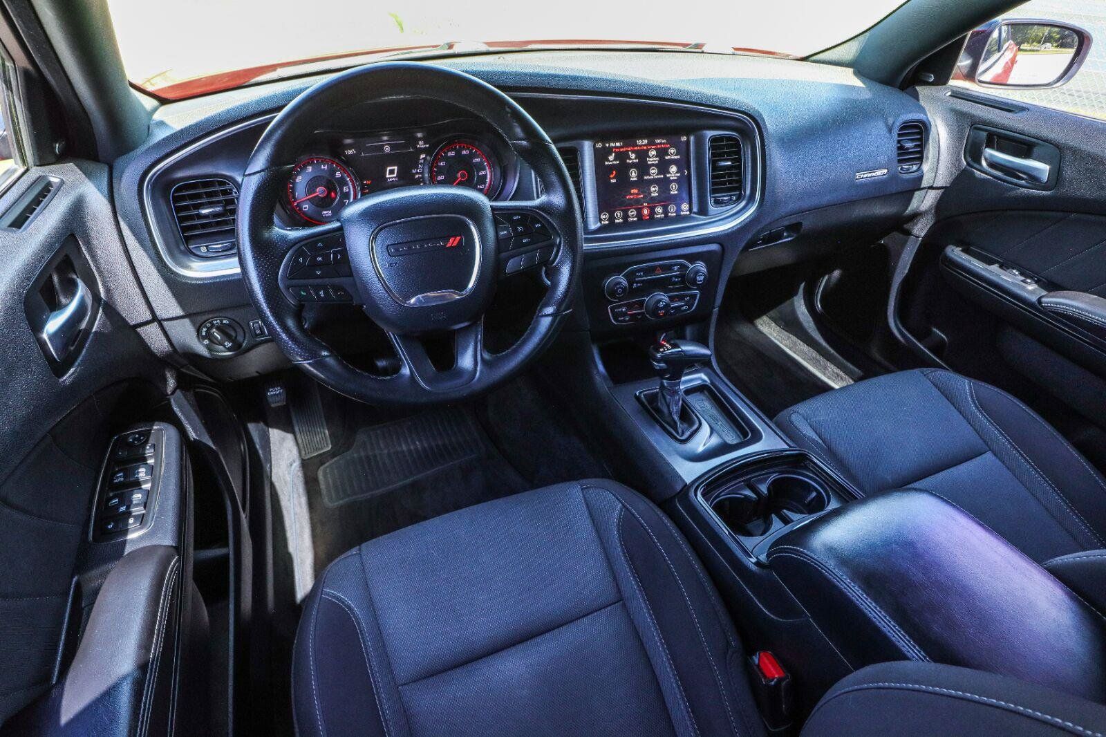 Used 2018 Dodge Charger SXT Plus w/ Blacktop Package RWD image 18