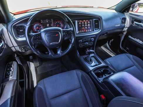 Used 2018 Dodge Charger SXT Plus w/ Blacktop Package RWD image 18