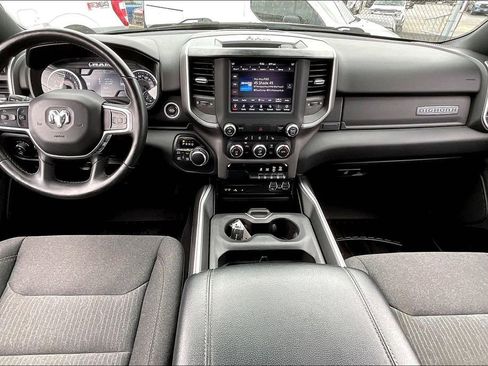 Used 2019 RAM 1500 Big Horn AWD/4WD image 14