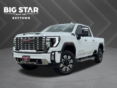 Used 2025 GMC Sierra 2500 Denali AWD/4WD image 1