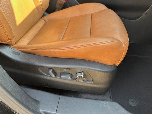 Certified 2024 Cadillac XT4 Premium Luxury image 45