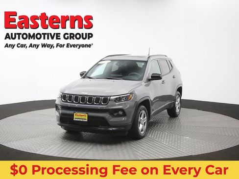 Used 2023 Jeep Compass Latitude w/ Sun and Sound Group AWD/4WD image 56