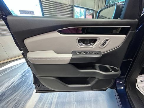 Used 2023 Honda Pilot Touring image 54