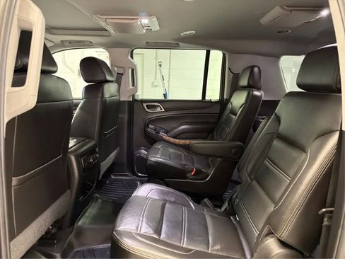 Used 2019 GMC Yukon XL Denali w/ Denali Ultimate Package image 10