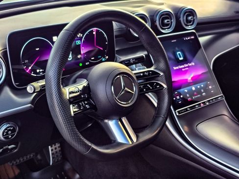 Used 2024 Mercedes-Benz C 300 4MATIC Sedan image 16