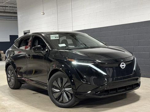 New 2025 Nissan Ariya AWD image 2
