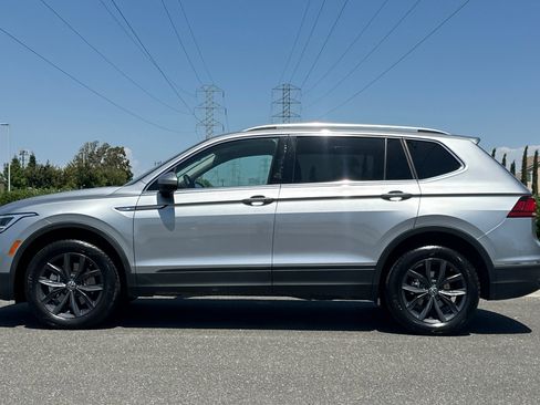 Used 2024 Volkswagen Tiguan SE image 7