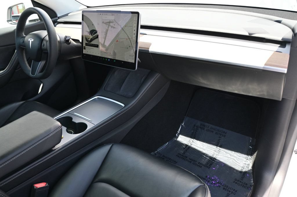 Used 2021 Tesla Model Y Long Range AWD/4WD image 9