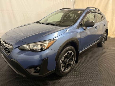 Certified 2021 Subaru Crosstrek 2.0i image 1