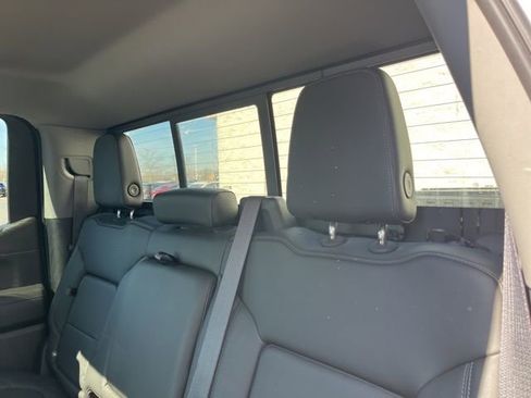 Used 2020 Chevrolet Silverado 1500 LT Trail Boss image 10