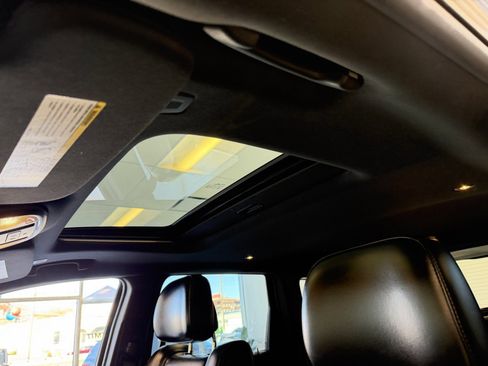 Used 2020 Jeep Grand Cherokee Limited image 34