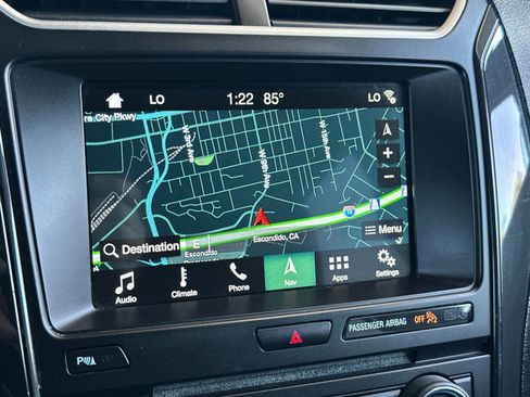 Used 2018 Ford Explorer XLT w/ Equipment Group 202A FWD image 21