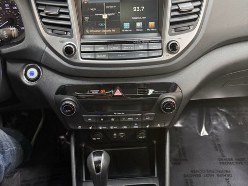 Used 2017 Hyundai Tucson Limited w/ Limited Ultimate Package 03 image 28