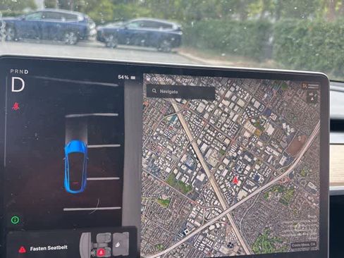Used 2023 Tesla Model Y Performance AWD/4WD image 9