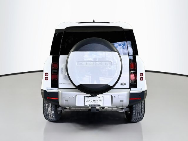 Used 2022 Land Rover Defender 110 S AWD/4WD image 6