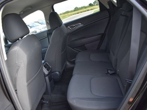 Certified 2023 Kia Sportage LX AWD/4WD image 17