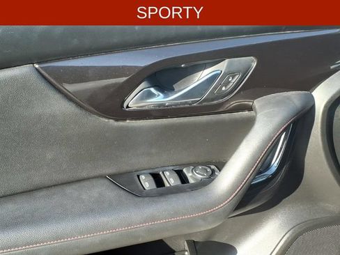 Used 2020 Chevrolet Blazer RS w/ LPO, Floor Liner Package FWD image 10