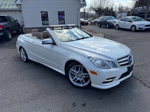 Used 2013 Mercedes-Benz E 550 Cabriolet image 2