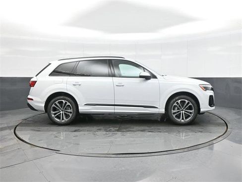 New 2026 Audi Q7 2.0T Premium image 8