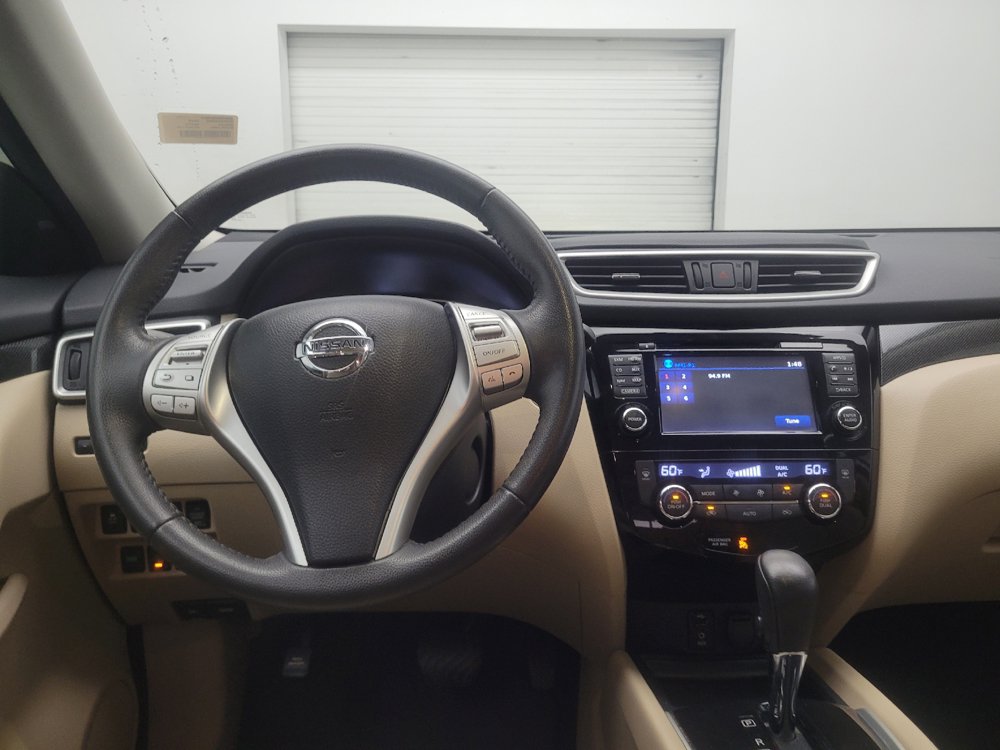 Used 2016 Nissan Rogue SL w/ SL Premium Package FWD image 22