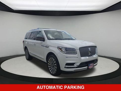Used 2021 Lincoln Navigator Reserve w/ Luxury Package AWD/4WD image 8