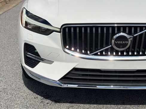 Used 2023 Volvo XC60 B5 Ultimate w/ Climate Package image 28